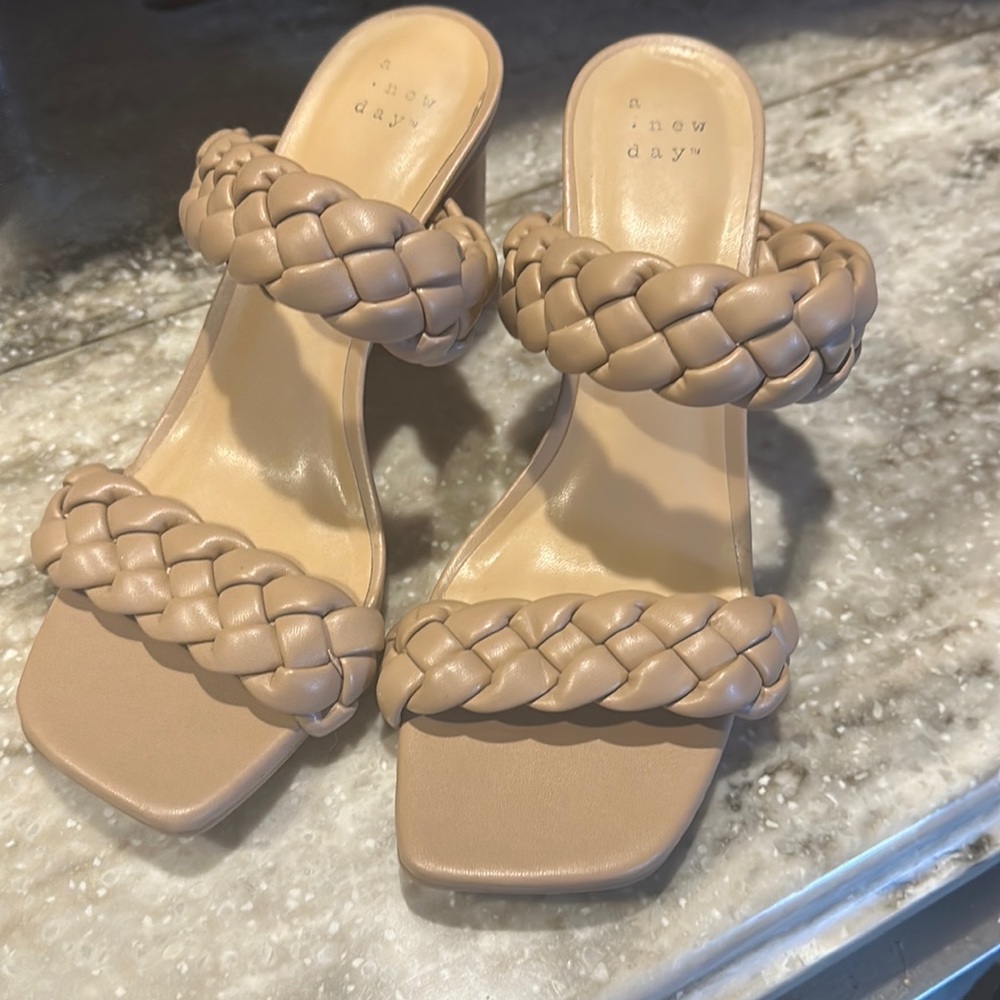 Braided heels